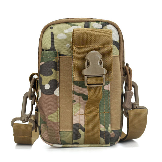 老总出门，连美女秘书都不带，偏偏带这“万红包”，方便还拉风!