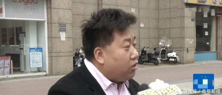  「花费」男子去理发，花费了近万元，还欠理发店一千，事后越想越不对