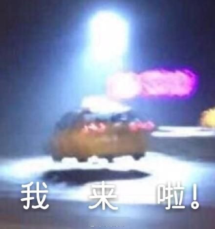  建筑|重庆魔幻建筑：底层是加油站，楼顶又是一个加油站