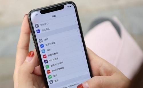  『卡顿』iPhone手机别瞎买，2020年这3款公认最值得入手，用三年不卡顿！
