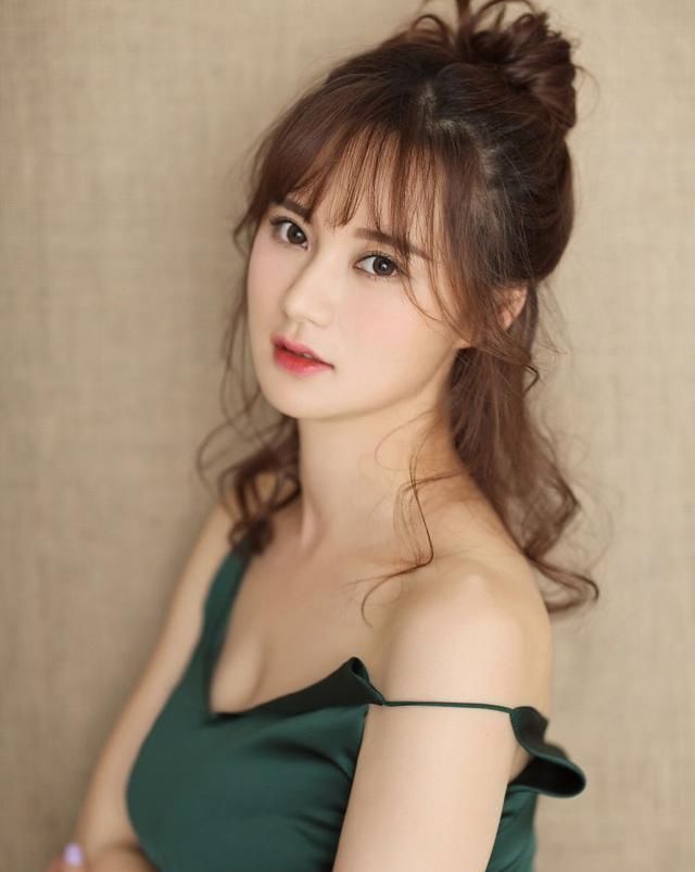 [做梦]你做梦都想不到, 《乡村爱情》里最有气质的女人, 竟然是她!