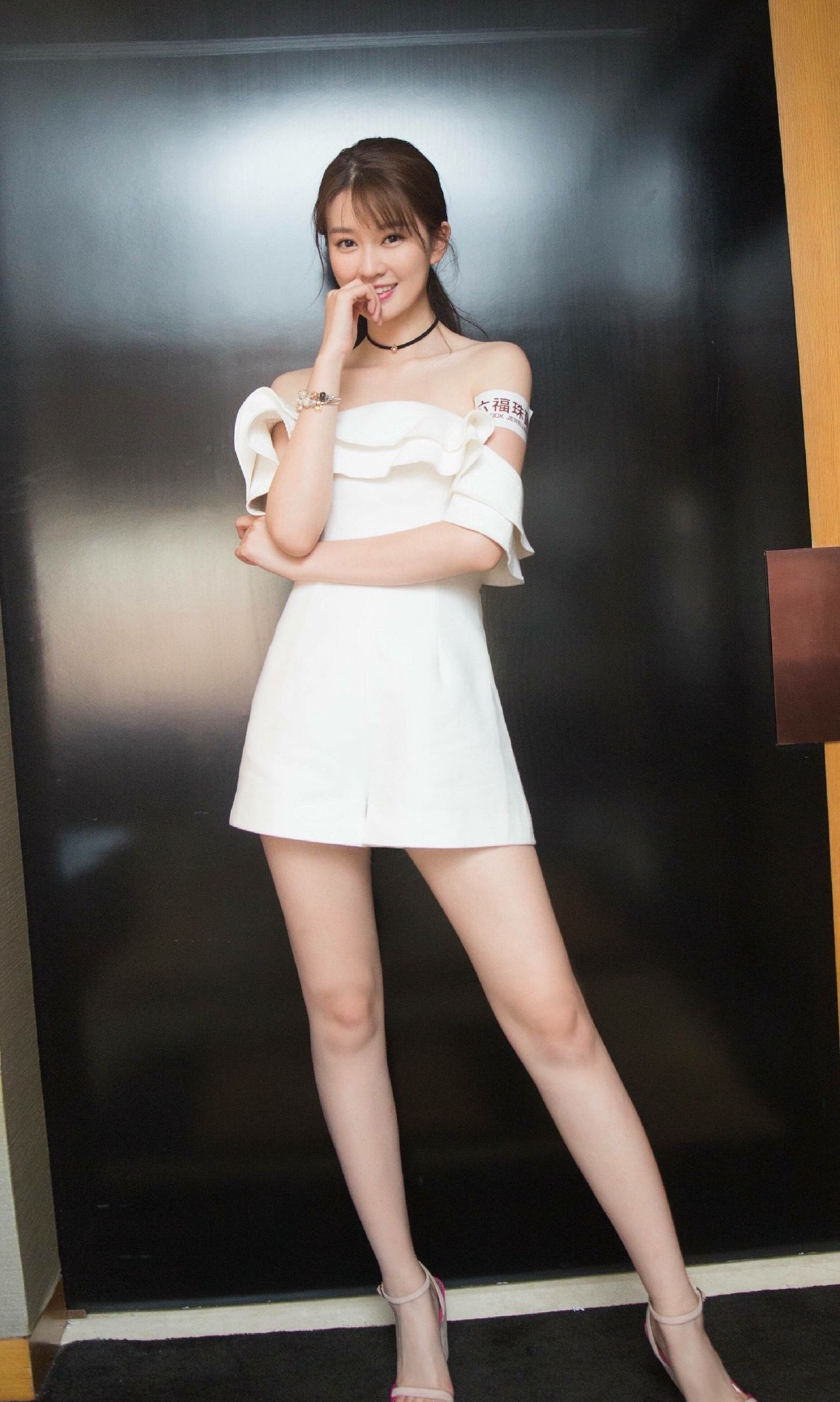 乔欣如此完美的长腿,让所有女星羡慕,却差点被牛仔短裤给毁了