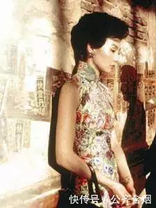 有些女星一点不输张曼玉,穿着旗袍,更有种独特的味道!