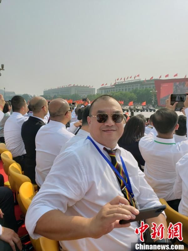  代表■香港警队代表参加庆祝中华人民共和国成立70周年大会