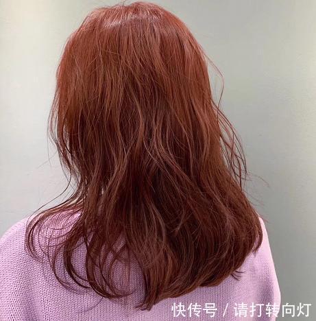 #女人#女人35岁以后,这4种“装嫩发色”最好别染,反而显土显老气