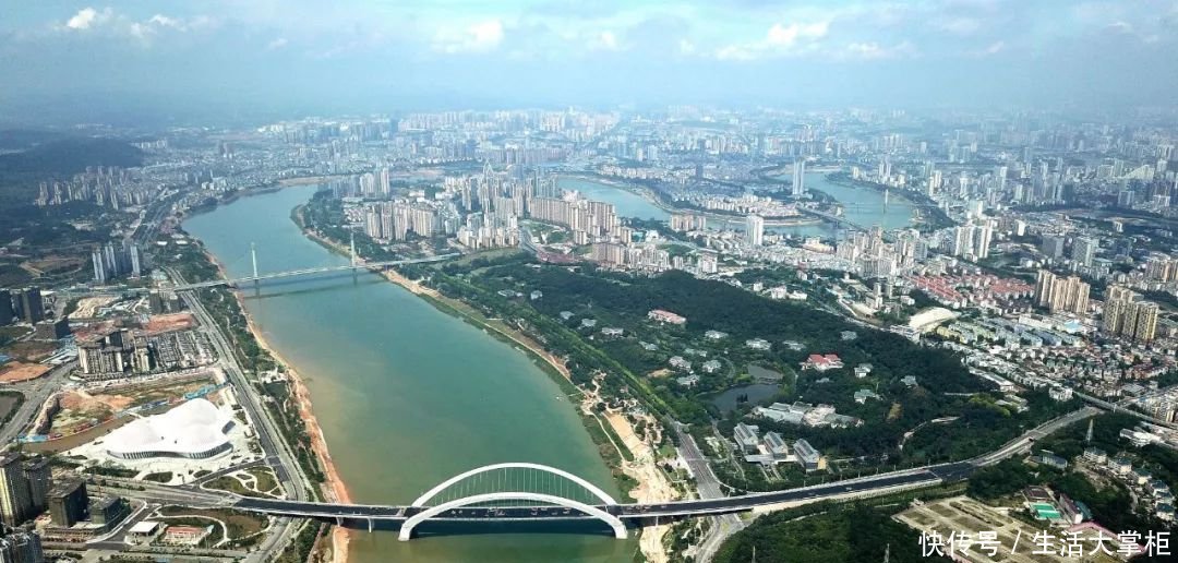 广西最“穷”的三个县城，一个在河池两个在百色，有你的家乡吗？