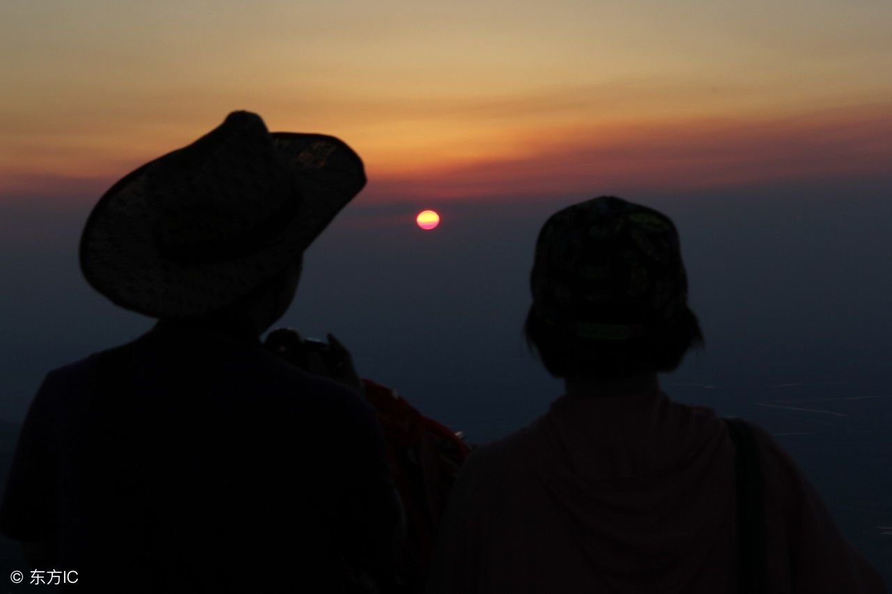 华山，最秀丽险峻的山峰，旅游好去处
