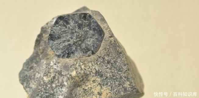 辽宁一小县城，钻石储量达1200万克拉，运气好街边就可能捡到钻石