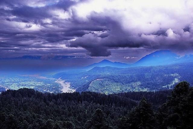 印度控制下的克什米尔地区，看了你就知道它有多美