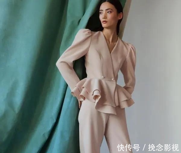 『中式传统元』时尚行业将迎来大变革!东方之美将会引领潮流新发展,我太自豪了