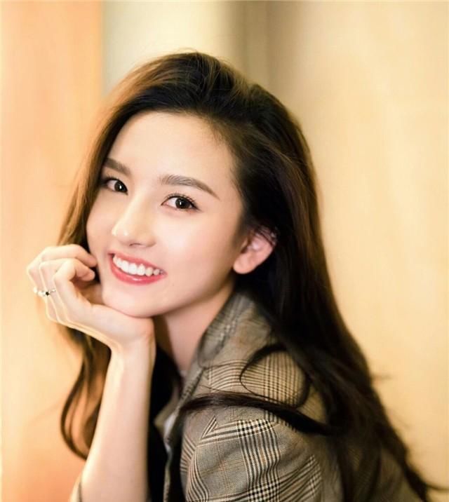  [天生]公认最丑的4种女生“唇形”，香肠唇稳居第三，这排第1我有些意外