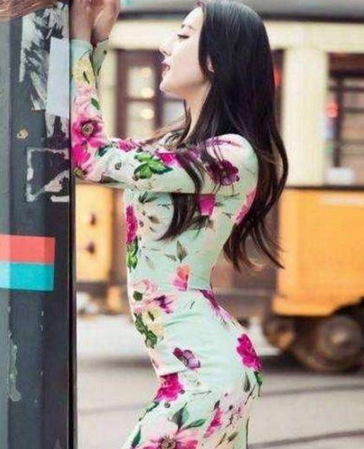 迪丽热巴最性感的身材照,图1韵味十足,图5看了让人着迷!