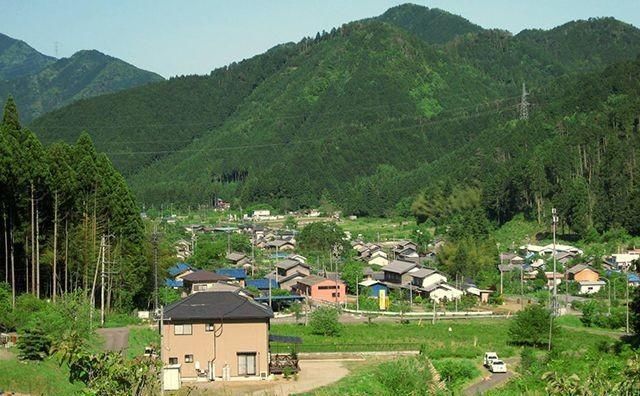 再过5年城里买房买车的农村人就会懊悔，因为3样才保值