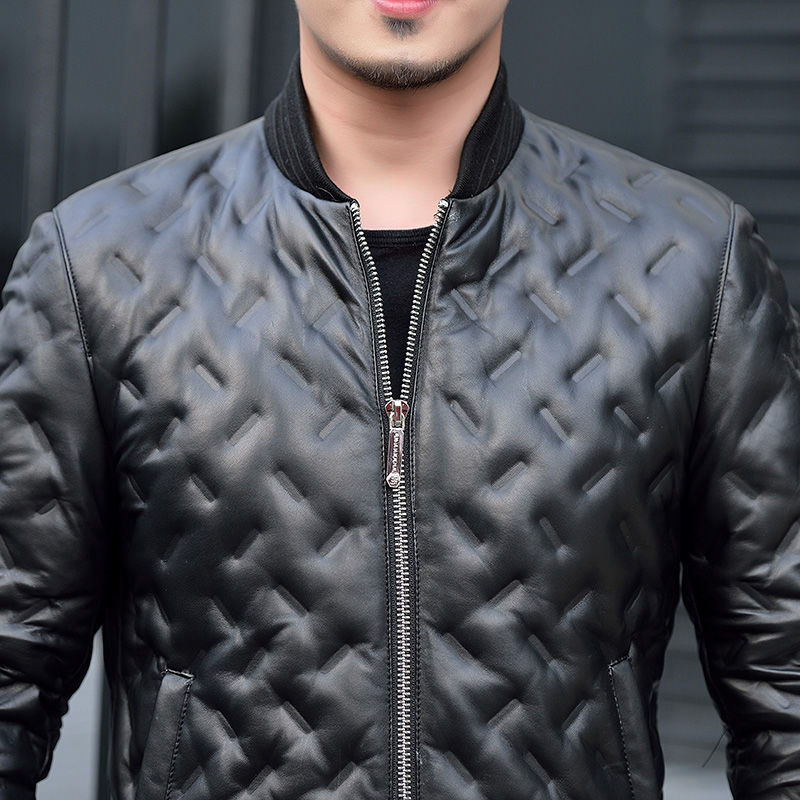 今年流行的“皮夹克”,果然不同凡响,51岁老公穿了拍案叫绝