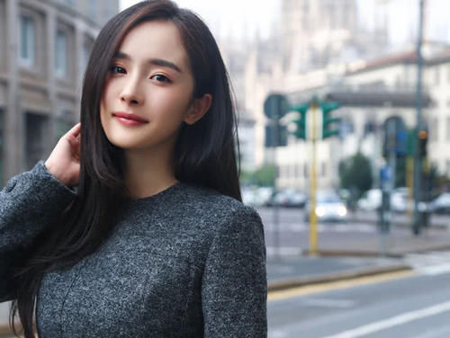 『不少』微博粉丝上亿的明星，娱乐圈顶流明星，除了baby，你还知道哪几个？