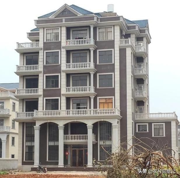 10栋福建农村别墅，堪比皇宫，把广东人都看呆了