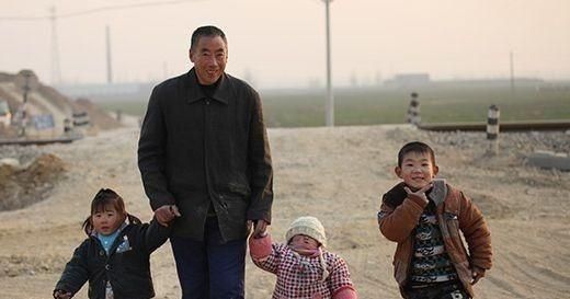  『济条件不好』农村怪象：家里没钱还要坚持生二胎，为啥？专家说了3点原因