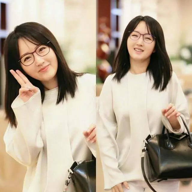 杨钰莹真有勇气，穿这么短的短裤出门，47岁走清新风依旧不油腻