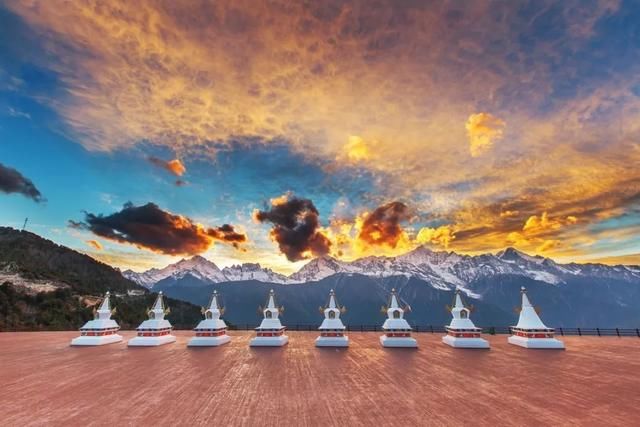 不去天堂，就去雨崩！这里有云淡风轻，这里花开四野……