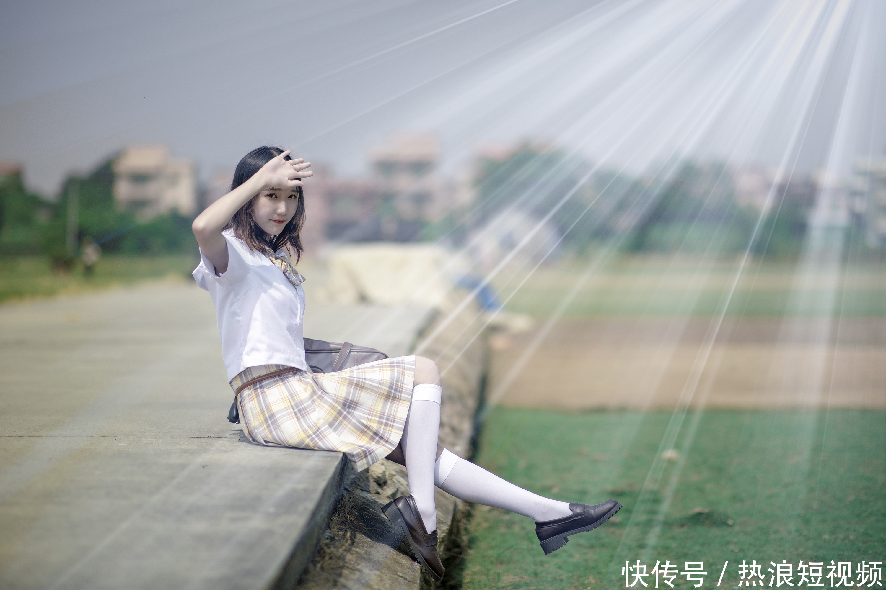 分享一组在广州低涌拍摄的小新鲜美女写真