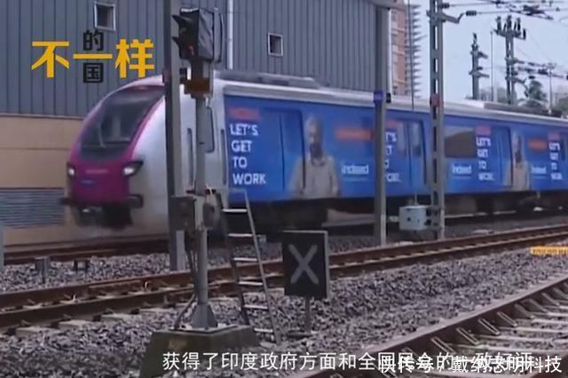  [巨龙]中国900米巨龙飞入印度，5000多名民众惊呼不已，强大的中