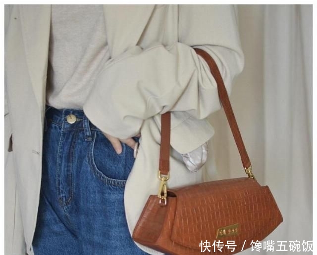 包包@秋冬包包怎么选?流行色热门型帮你试一圈