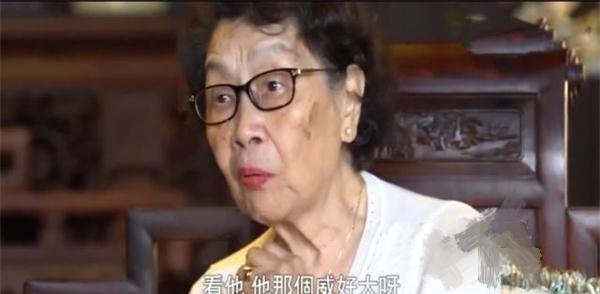  【回忆】杜月笙女儿回忆，对父亲最大打击是戴笠身亡，失态几乎崩溃要跳楼