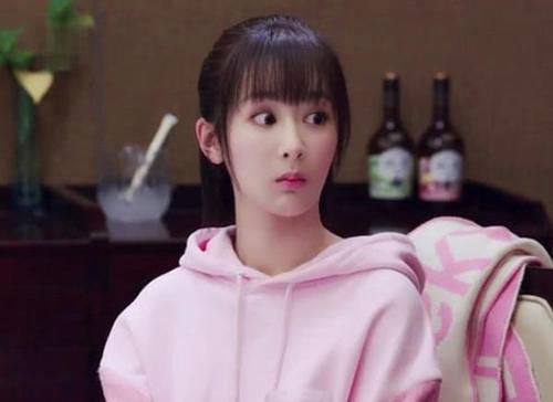 亲爱的热爱的倒追:鱿小鱼杨紫甜蜜倒追却韩商言李现