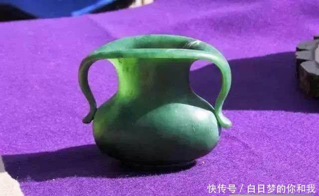  「玉石」谁说老外不玩奇石, 看看国外的石头市场是啥样!