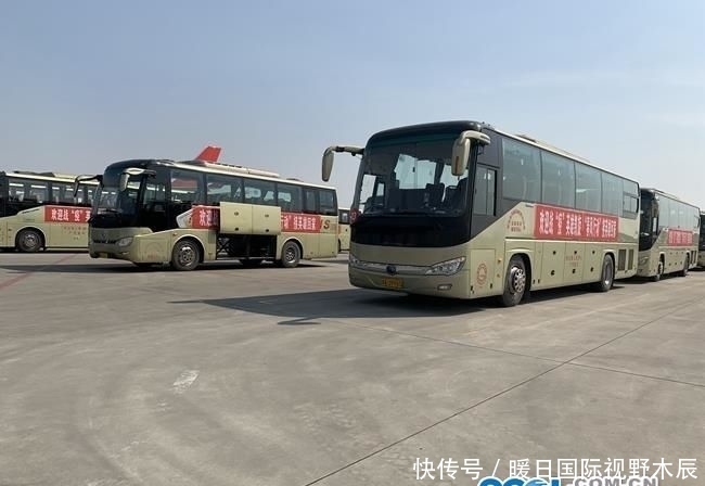  【回家】你好英雄，欢迎回家!534名四川援湖北医疗队队员抵蓉