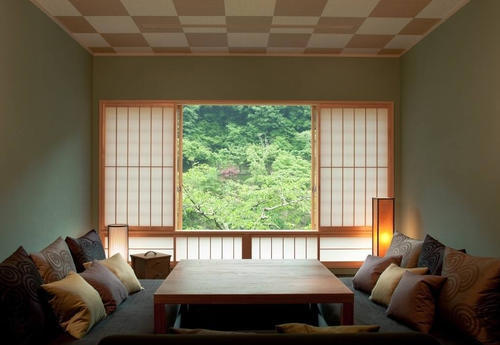 对比国内酒店，为何日本酒店没有退房查房的习惯？内行透露猫腻