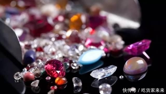  #拒绝#别拿老眼光看它，20+的你没理由拒绝红宝石！