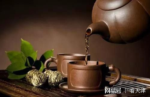 辟谣 | 饭后不能马上喝水？关于饭后的这几个谣言你信了几个？