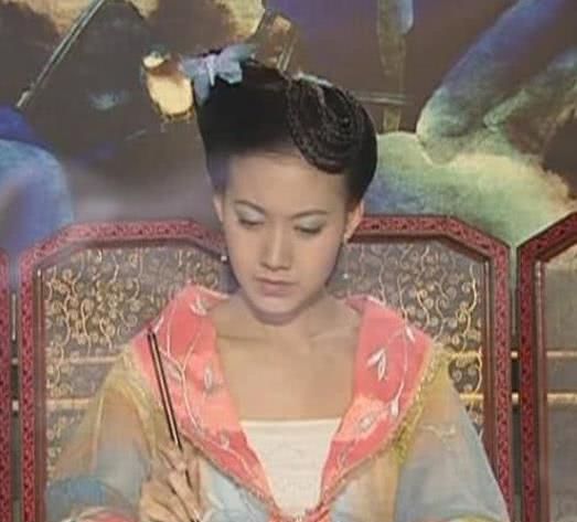 #小姐#她是刁蛮公主中的文家二小姐，如今靠知否走红，网友：好颜值啊！