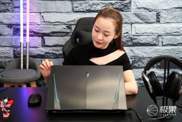 尺寸■十代酷睿i7+大尺寸高刷电竞屏,游戏发烧友亲测,你想要的它都有~