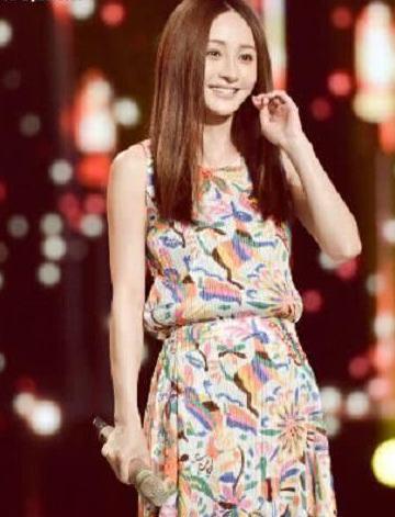 马伊琍你看看姚笛，再穿成这样邋遢真的救不了你！