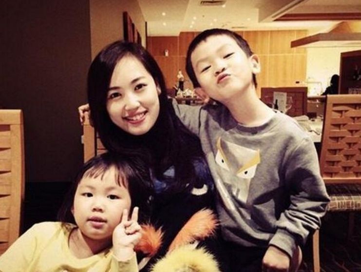 马蓉好友称马蓉偷带孩子去美国纯属造谣