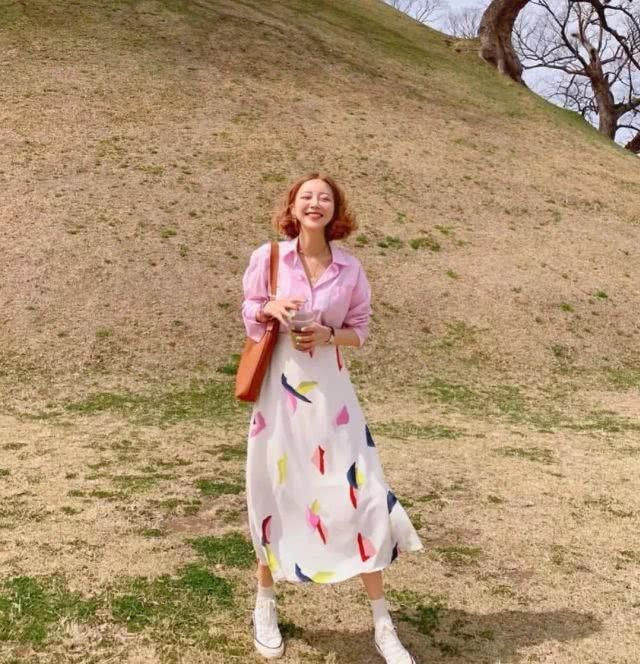  『时髦』春季 “衬衫＋半裙搭配”，“衬衫＋裤子搭配”，气质时髦不费力！
