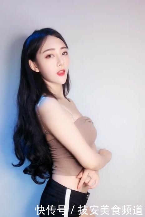 「美女」摄影师也喜欢给这样的美女拍照吧