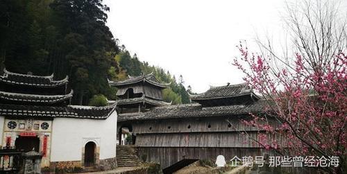 中国有个古村落，号称美过月亮，有十座古廊桥犹如仙境一般