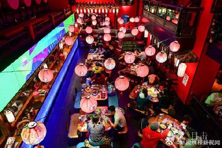 『撩人』夜色撩人 上海街头烟火气久违啦