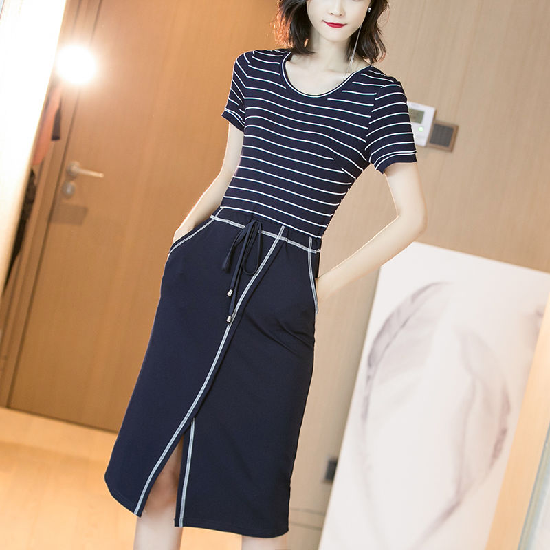 一步裙早就过时了，今秋流行这样穿，让你称霸办公室