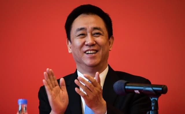  地产企业家■2020胡润全球房地产富豪榜：许家印2310亿首富 王健林第五