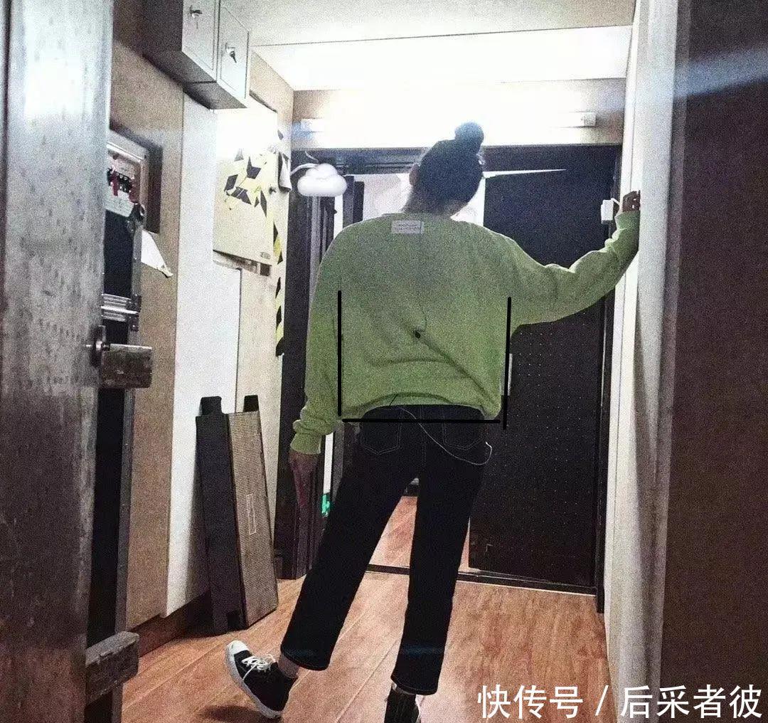 「春天」春天怎么穿卫衣才时髦?不如跟着这些街拍潮人学搭配!