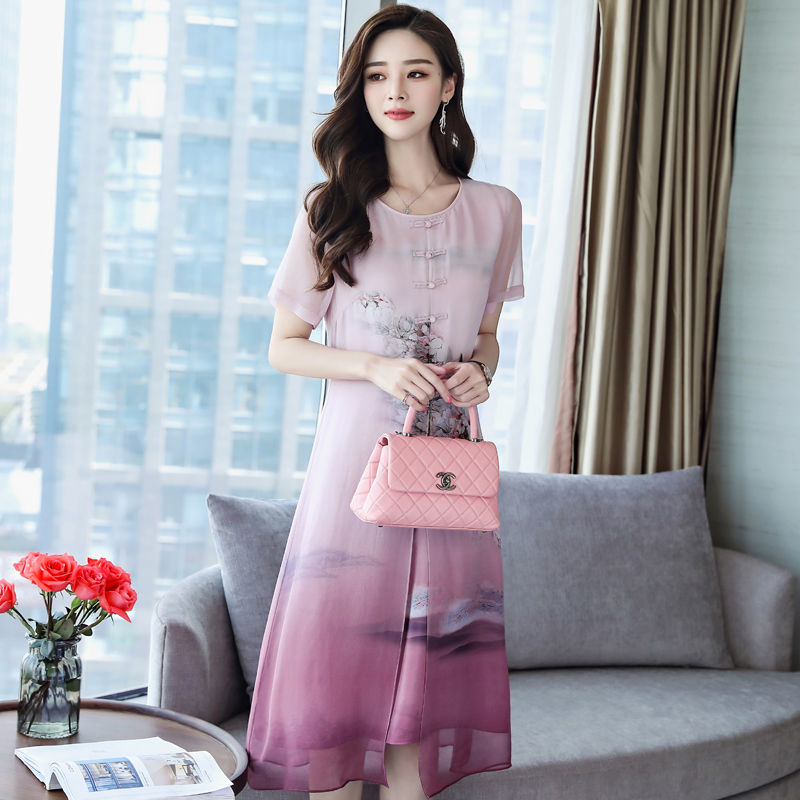 老实说!从没见过这么漂亮的真丝裙，高贵无比，比旗袍高雅，贼美