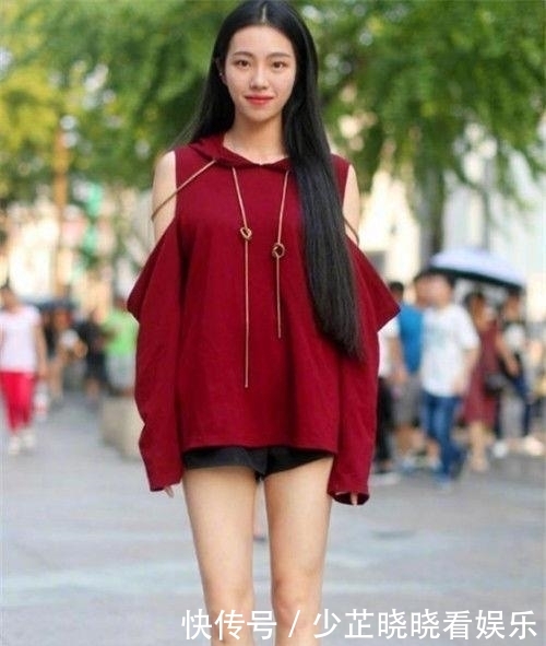  小姐姐@优雅时尚的街拍：靓丽闪耀的美女，烘托出小姐姐魅力十足