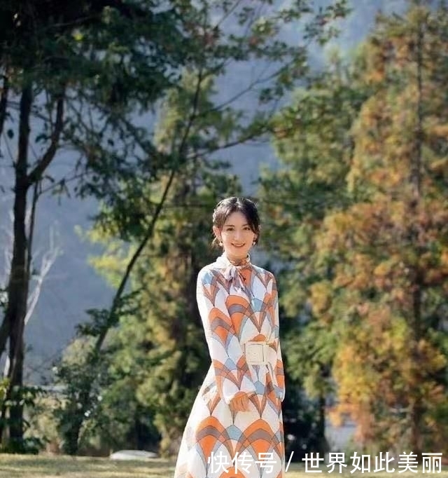 「 花裙子」但却活出了真实的自信、美好精致，谢娜虽然一直徘徊在争议的边沿
