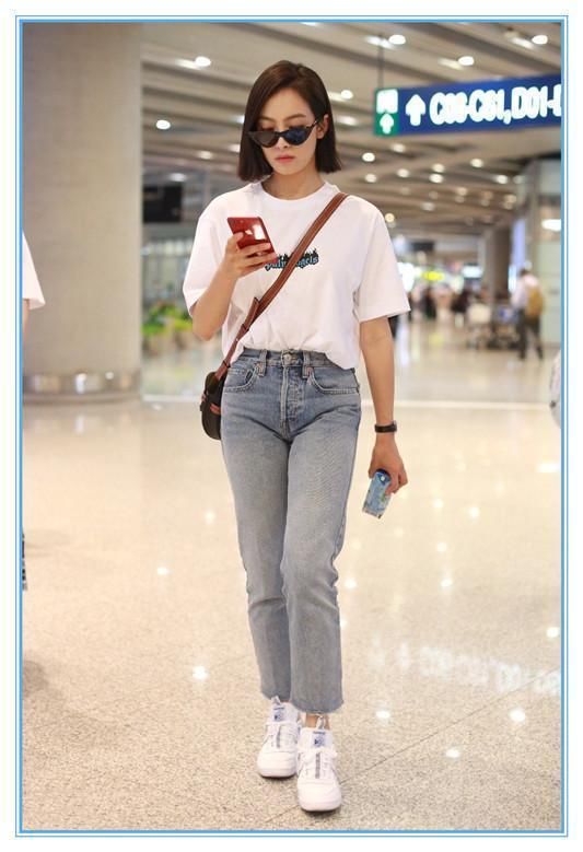 丝巾系脖子上已经过时了？宋茜直接挂裤子上，简直时髦到刮目相看