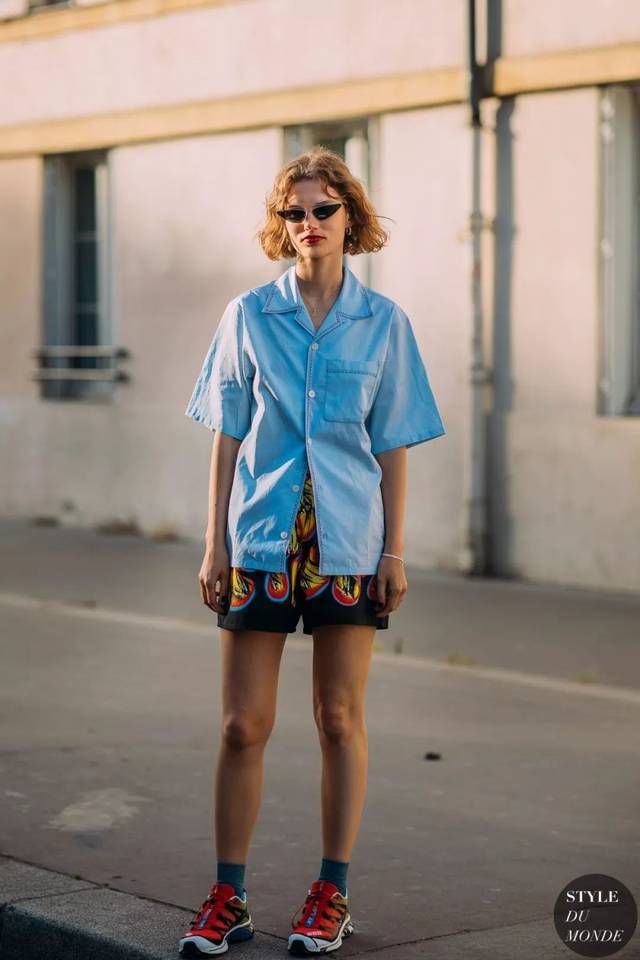 平胸女孩穿衣服简直太美了!那大胸姑娘到底该怎么办?