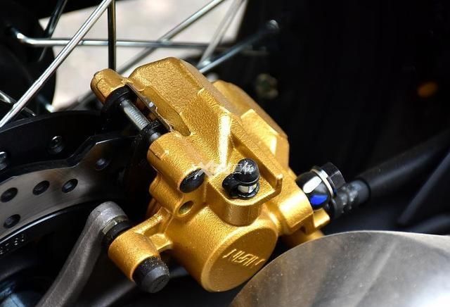 「CB190SS」不到2万的复古摩托车 五羊本田CB190SS实拍